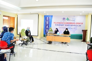 PELATIHAN KOMUNIKASI EFEKTIF RS SYARIF HIDAYATULLAH TAHUN 2021