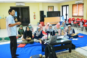 Pelatihan Pijat Bayi oleh jhonson baby